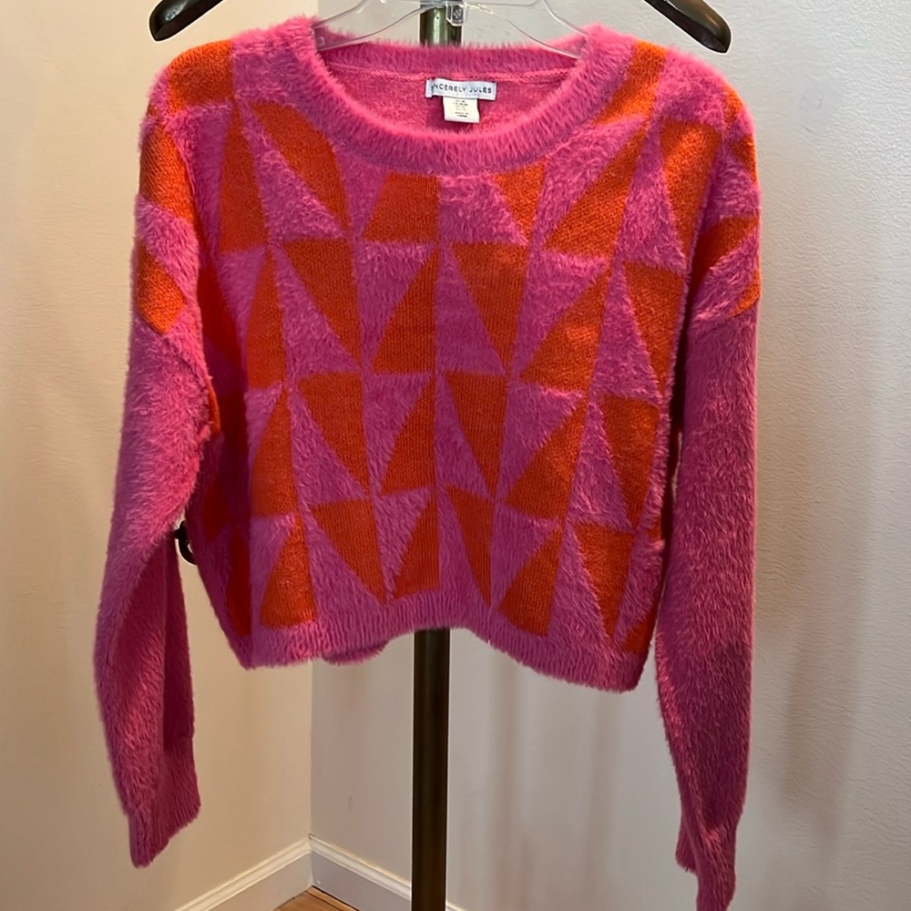 Sincerely Jules SUPER CUTE, SUPER SOFT cropped sweater.
